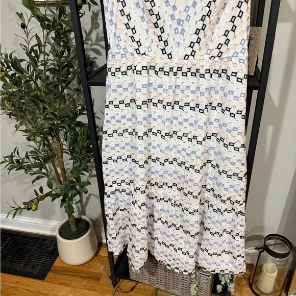 Urban Revivo Striped Mini Dress - White and blue size 6 - Picture 11 of 11